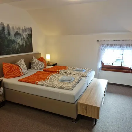 Ferienwohnung Seiffener Hof דירה *